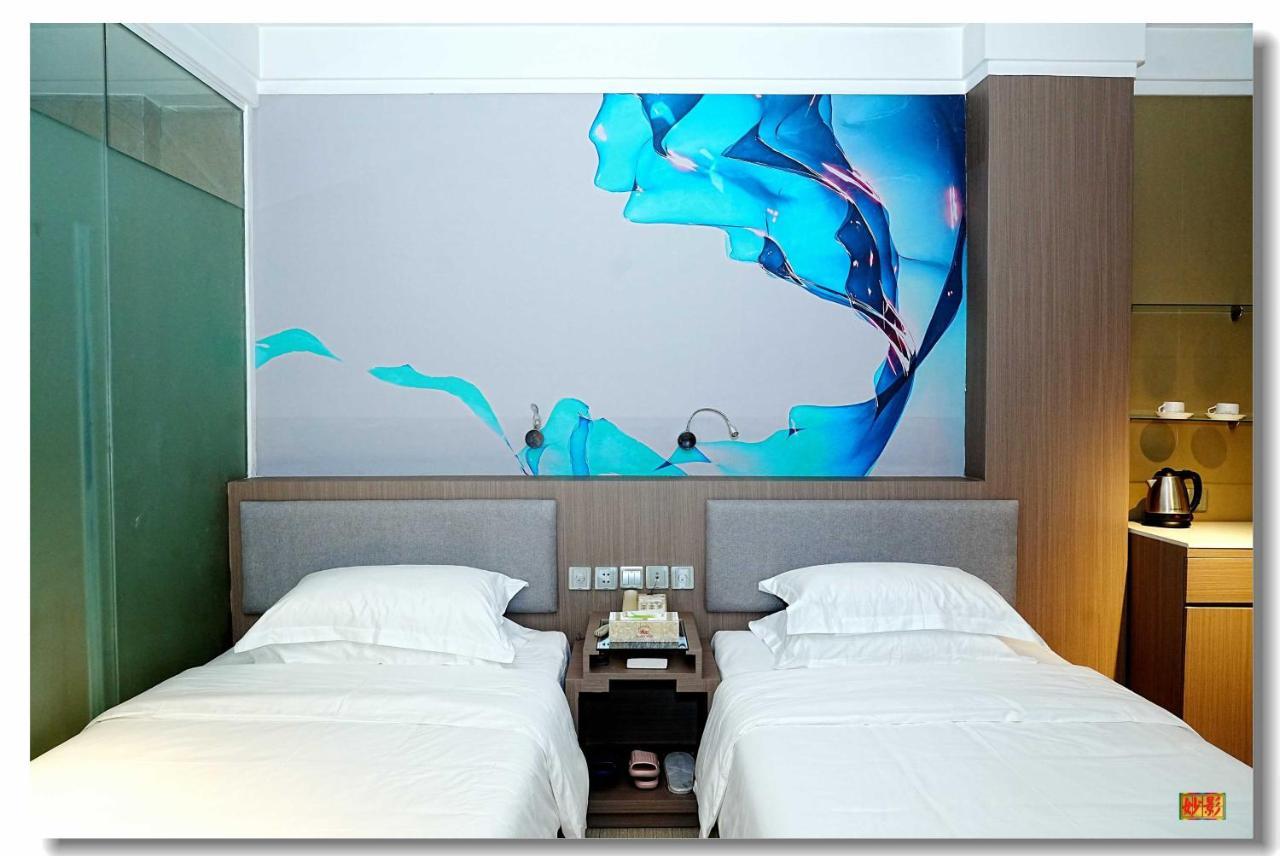 Pristinehotel Манила Екстериор снимка