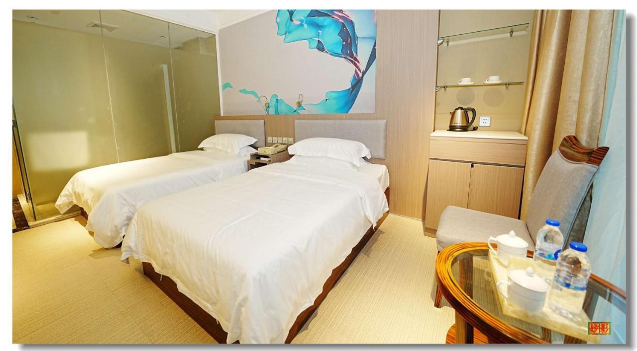 Pristinehotel Манила Екстериор снимка